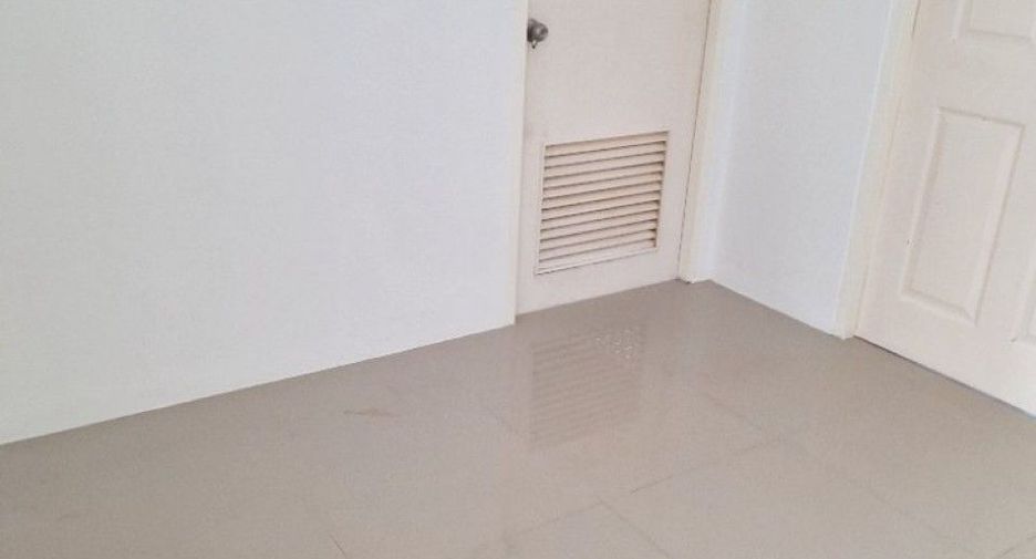 Local comercial en venta de 3 habitaciones en Thung Khru, Bangkok