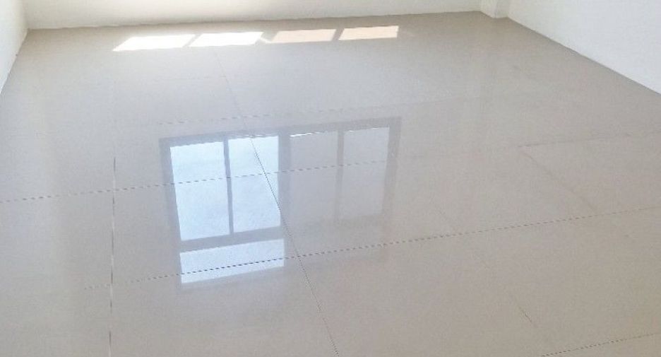 Local comercial en venta de 3 habitaciones en Thung Khru, Bangkok