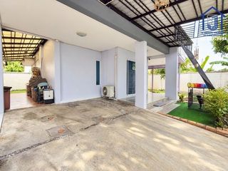 出售 4 卧室 独立屋 在 Sam Khok, Pathum Thani