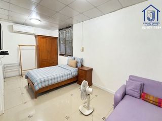 出售 4 卧室 独立屋 在 Sam Khok, Pathum Thani