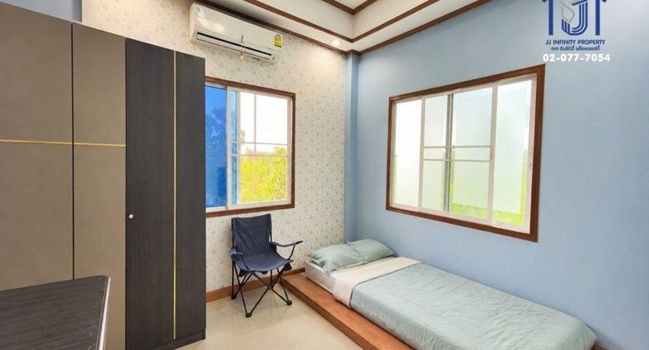 出售 4 卧室 独立屋 在 Sam Khok, Pathum Thani