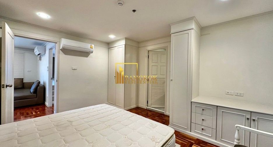 For rent 2 bedrooms apartment in Phra Khanong, Bangkok