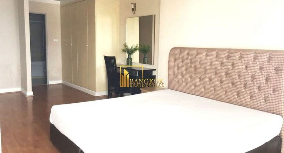 For rent 3 bedrooms condo in Khlong Toei, Bangkok