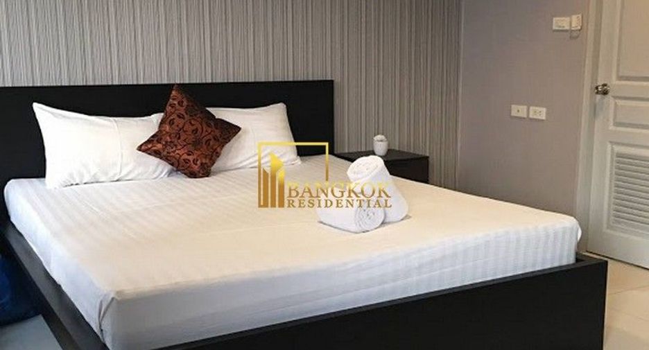 For rent 3 bedrooms condo in Khlong Toei, Bangkok