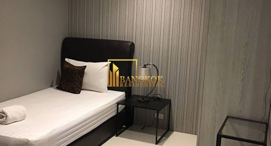 For rent 3 bedrooms condo in Khlong Toei, Bangkok