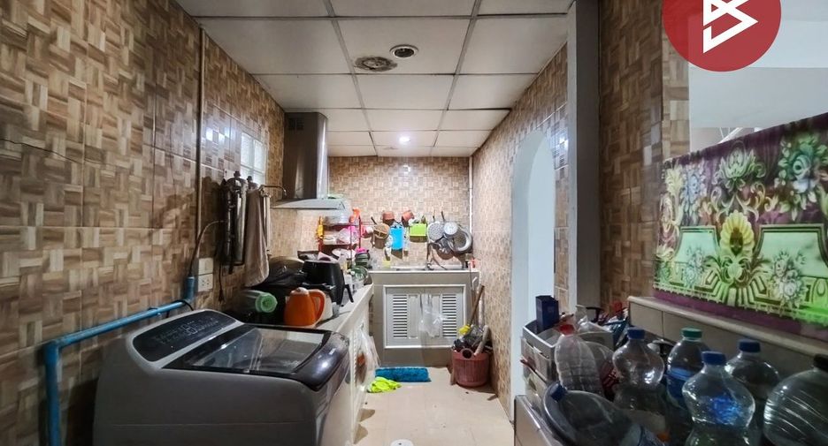 For sale 3 bedrooms townhouse in Khlong Luang, Pathum Thani