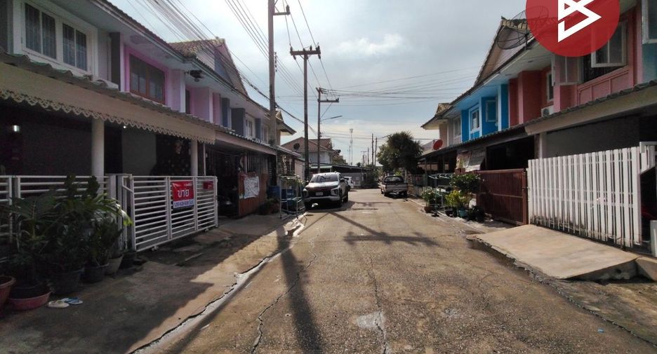 For sale 3 bedrooms townhouse in Khlong Luang, Pathum Thani