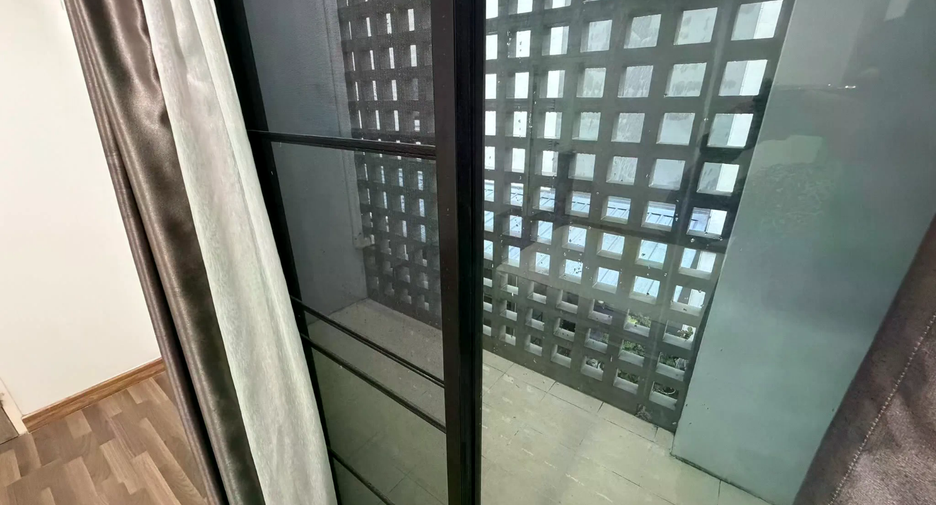 For rent 3 bedrooms house in Saraphi, Chiang Mai