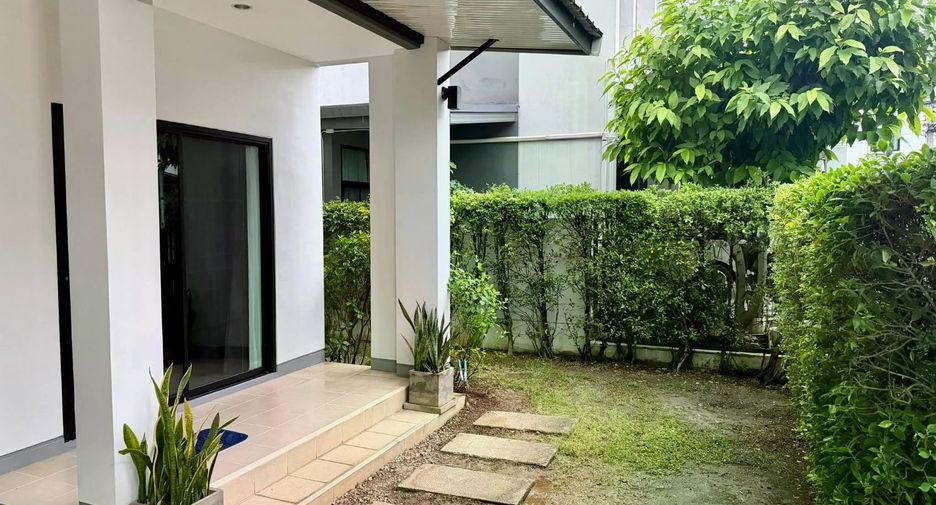 For rent 3 bedrooms house in Saraphi, Chiang Mai