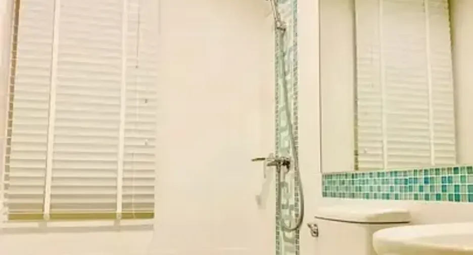 Casa en alquiler de 4 habitaciones en Phasi Charoen, Bangkok