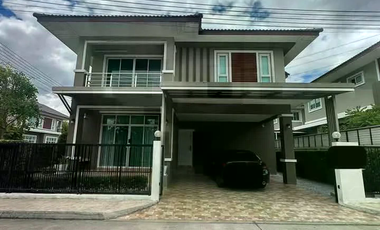 For rent 4 bedrooms house in San Kamphaeng, Chiang Mai