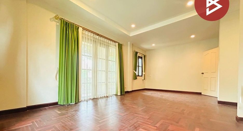 For sale 3 bedrooms house in Thung Khru, Bangkok