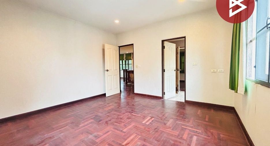 For sale 3 bedrooms house in Thung Khru, Bangkok