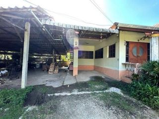 Haus zum Kauf mit 1 Zimmer in Mueang Lamphun, Lamphun