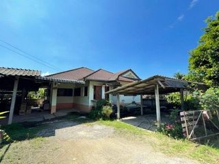 Haus zum Kauf mit 1 Zimmer in Mueang Lamphun, Lamphun
