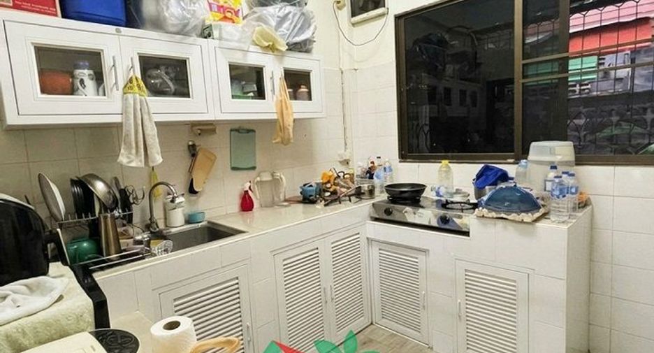 Casa adosada en venta de 2 habitaciones en Bang Sue, Bangkok