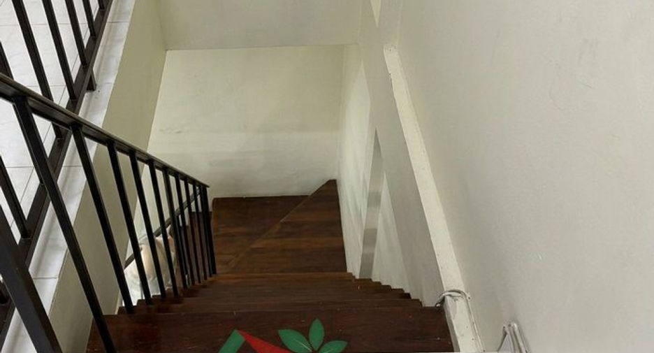 Casa adosada en venta de 2 habitaciones en Bang Sue, Bangkok