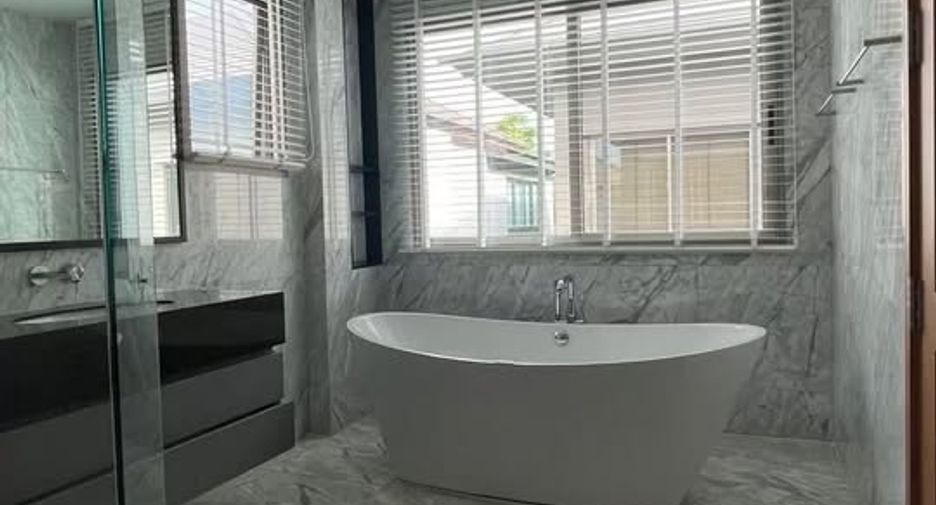 For rent 3 ベッドルーム house in Prawet, Bangkok
