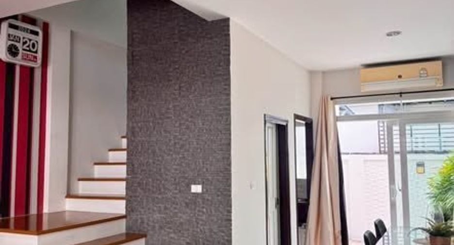 Reihenhaus zur Miete mit 3 Zimmer in Wang Thonglang, Bangkok