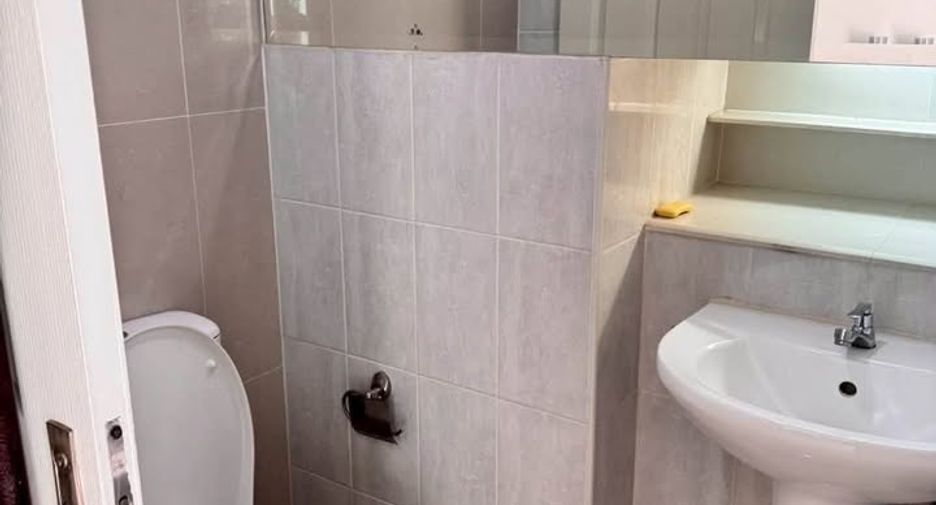 Reihenhaus zur Miete mit 3 Zimmer in Wang Thonglang, Bangkok