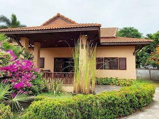 For sale 2 bedrooms villa in Mueang Chon Buri, Chonburi