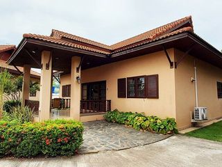 For sale 2 bedrooms villa in Mueang Chon Buri, Chonburi