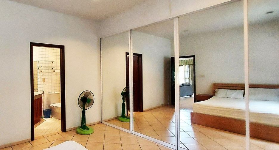 For sale 2 bedrooms villa in Mueang Chon Buri, Chonburi