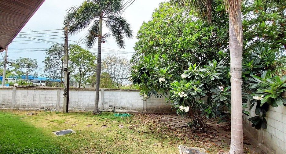 For sale 2 bedrooms villa in Mueang Chon Buri, Chonburi