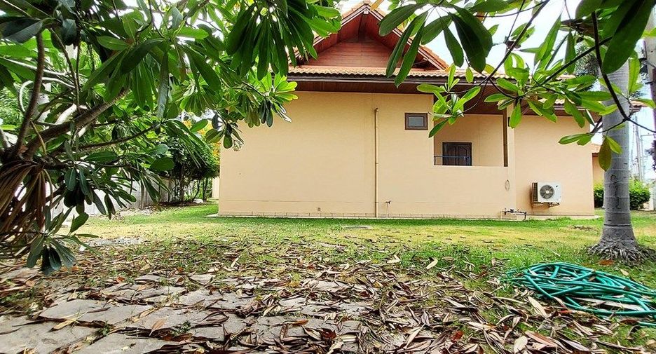 For sale 2 bedrooms villa in Mueang Chon Buri, Chonburi
