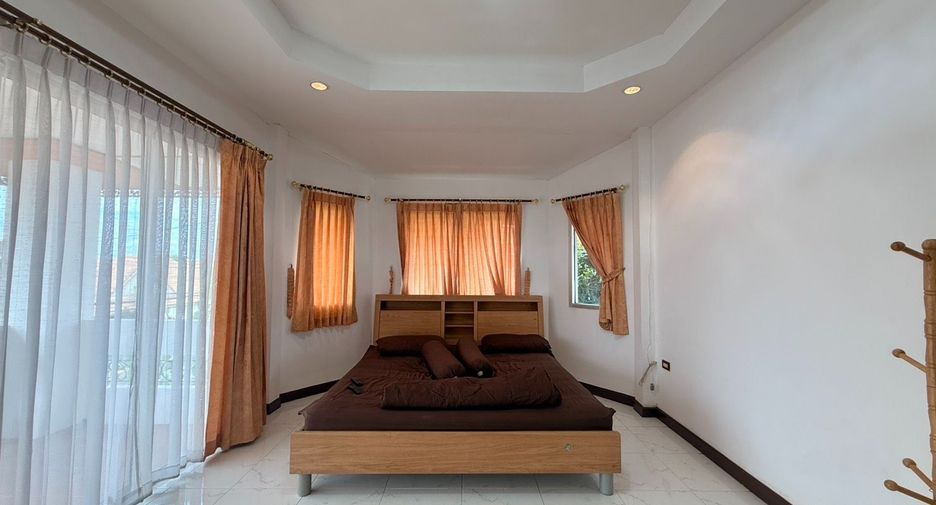 For rent 4 bedrooms house in Bang Lamung, Chonburi
