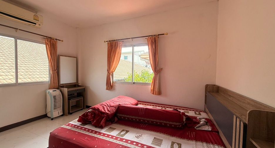 For rent 4 bedrooms house in Bang Lamung, Chonburi