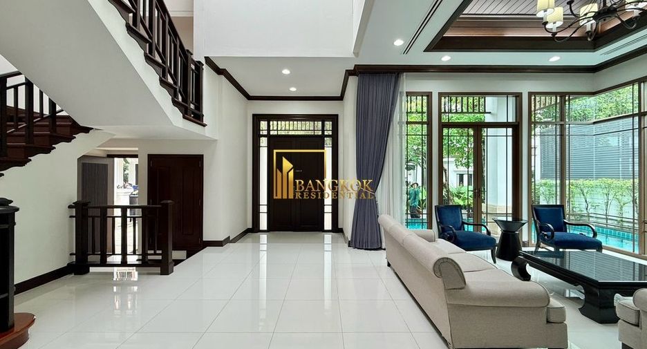 For rent 4 bedrooms villa in Yan Nawa, Bangkok