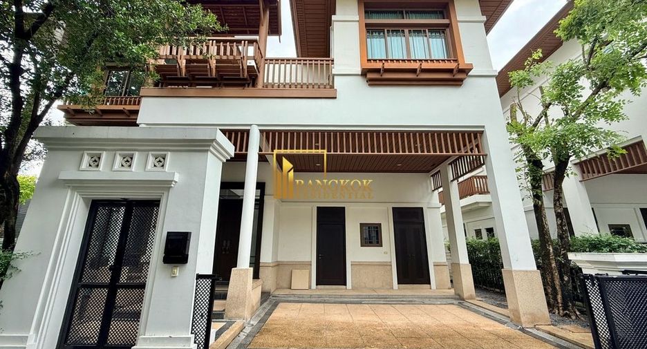 For rent 4 bedrooms villa in Yan Nawa, Bangkok