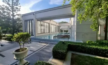 Haus zur Miete mit 4 Zimmer in Prawet, Bangkok