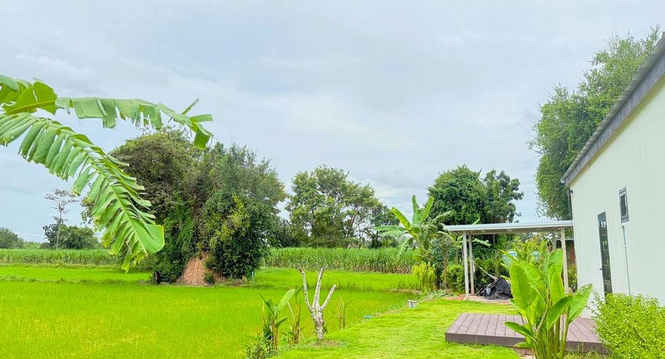 For sale 3 bedrooms villa in Prasat, Surin