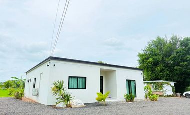 For sale 3 bedrooms villa in Prasat, Surin