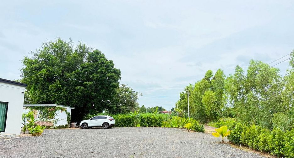 For sale 3 bedrooms villa in Prasat, Surin
