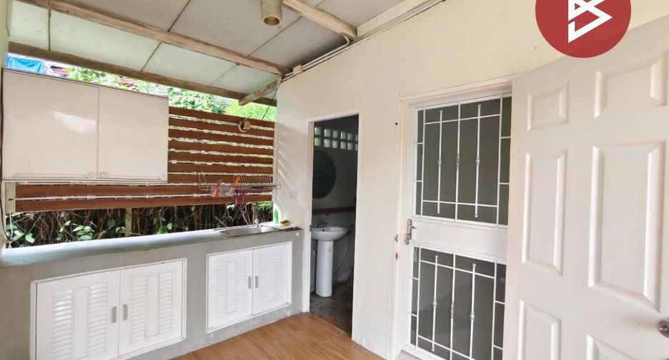 For sale land in Sam Khok, Pathum Thani