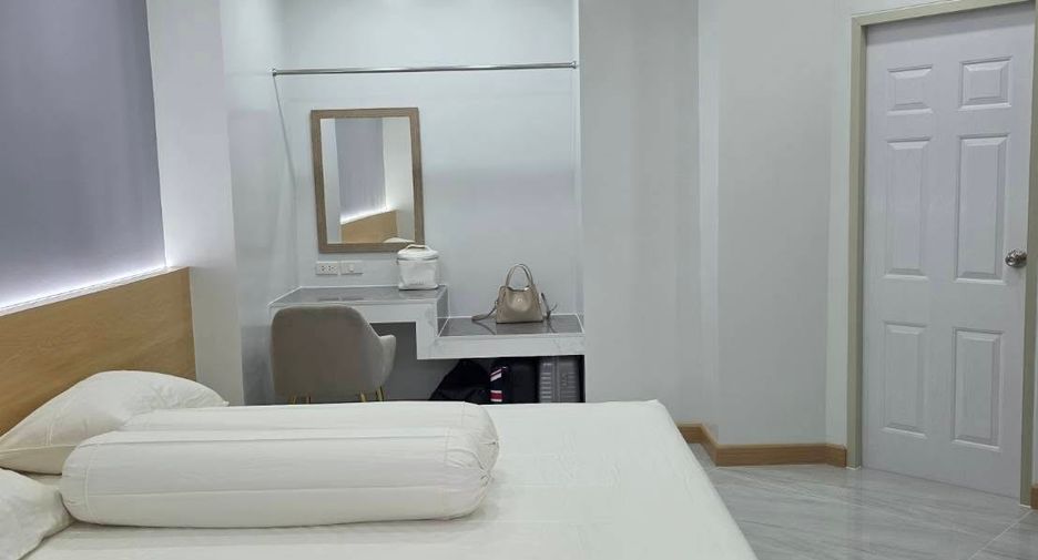 For rent 1 bed condo in Pathum Wan, Bangkok