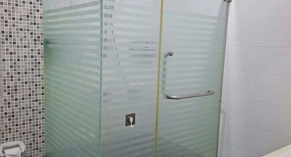 ให้เช่า 3 ห้องนอน วิลล่า ใน ห้วยใหญ่, พัทยา