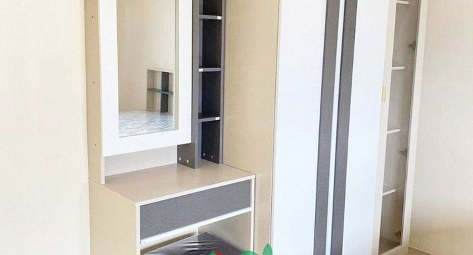 For sale 4 bedrooms townhouse in Wang Thonglang, Bangkok