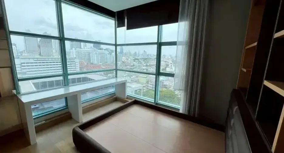 Condo en venta de 4 habitaciones en Bang Kho Laem, Bangkok