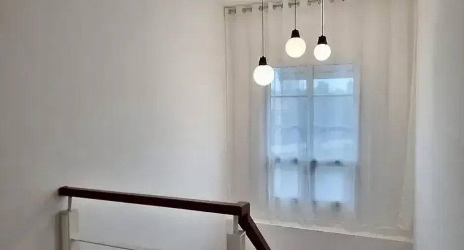 For rent 4 bedrooms townhouse in Phasi Charoen, Bangkok