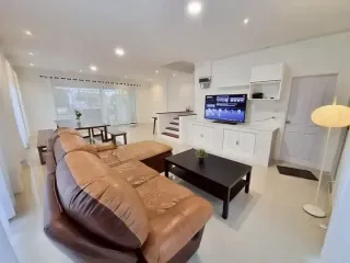 Reihenhaus zur Miete mit 4 Zimmer in Phasi Charoen, Bangkok