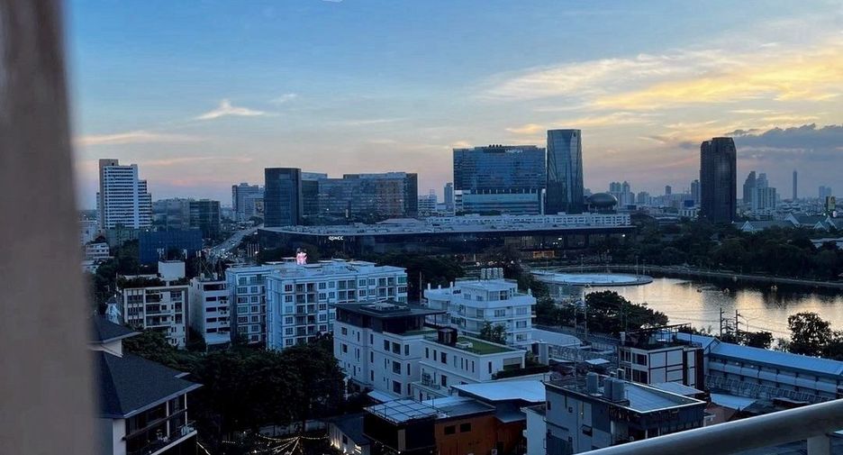 For rent 1 Beds condo in Khlong Toei, Bangkok