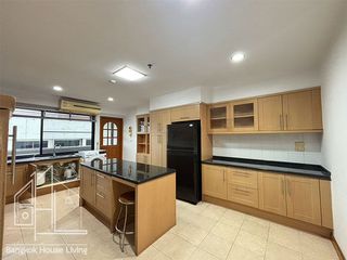 Apartamento en alquiler de 4 habitaciones en Watthana, Bangkok