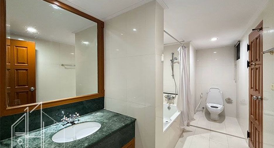 Apartamento en alquiler de 4 habitaciones en Watthana, Bangkok
