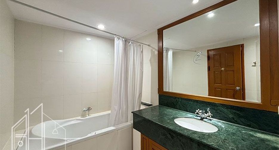 Apartamento en alquiler de 4 habitaciones en Watthana, Bangkok