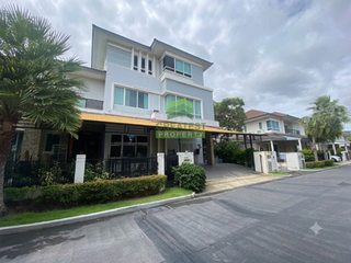 Haus zum Kauf mit 6 Zimmer in Lat Krabang, Bangkok
