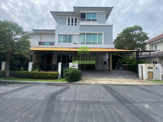 Haus zum Kauf mit 6 Zimmer in Lat Krabang, Bangkok